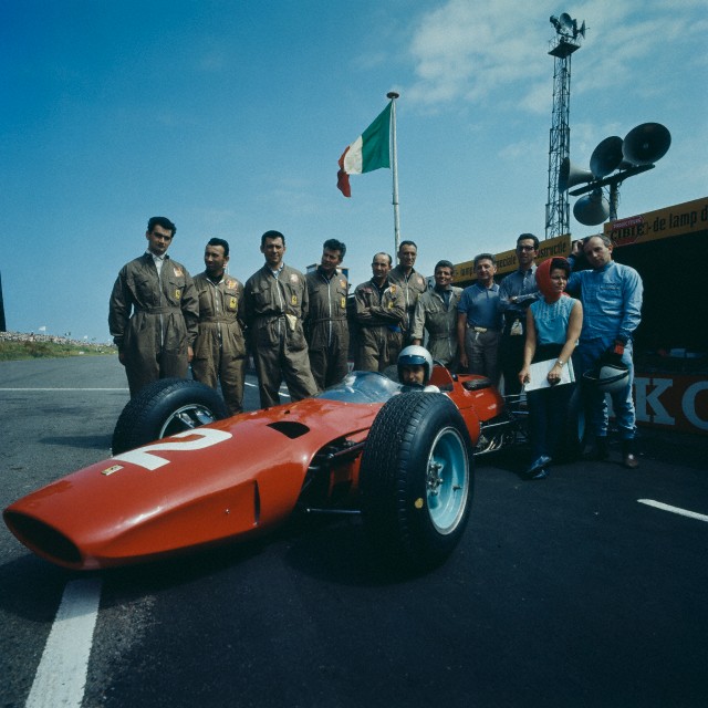  John Surtees far right and race engineer Mauro Forghieri third from 